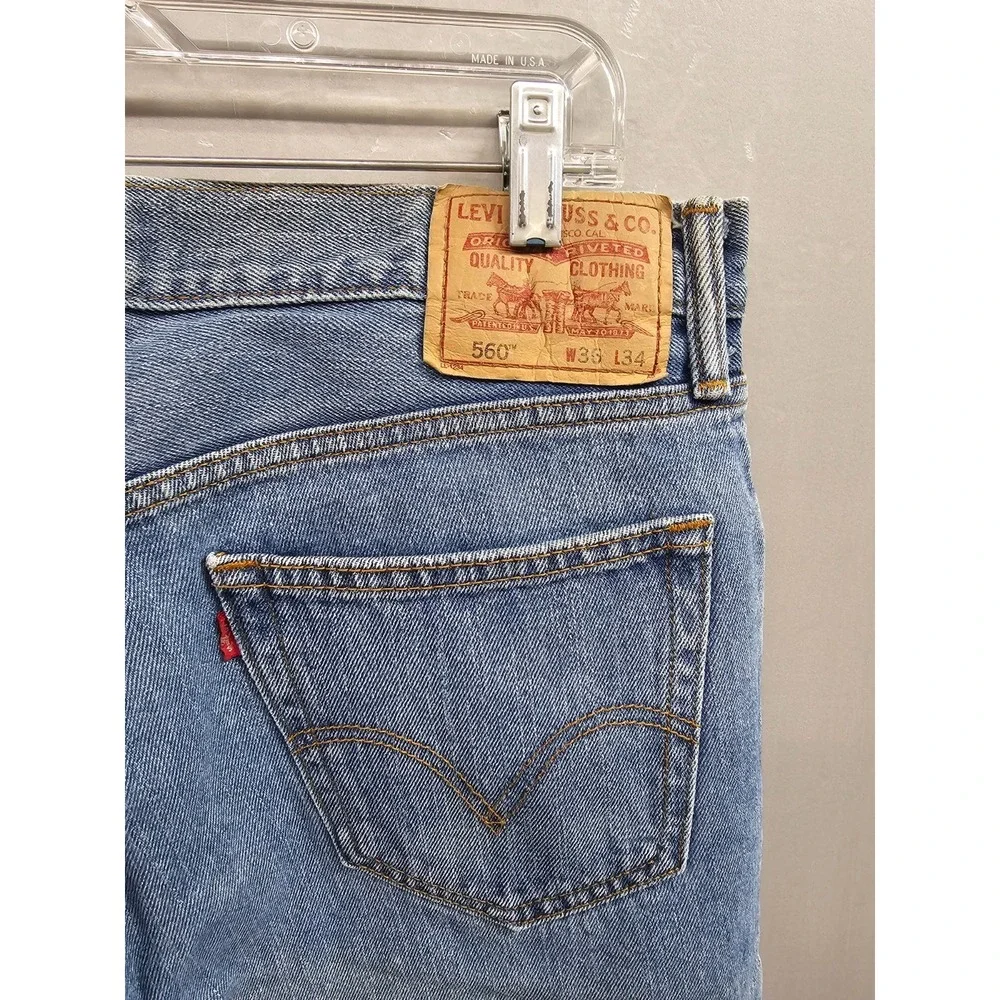 Levi's 560 Comfort Fit Jeans Men 36x34 Blue Denim Cotton Medium Wash Tapered Leg